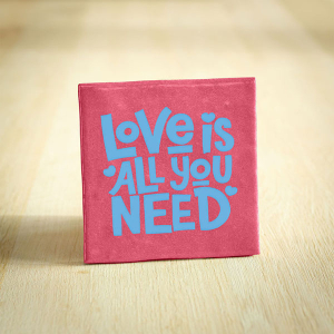 Tegeltje love is all you need keramiek
