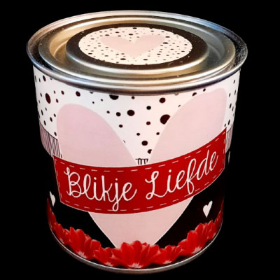 Blikje liefde bloemen