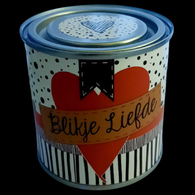 Blikje liefde rood en zwart