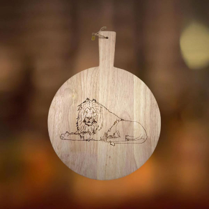 Houten borrelplank leeuw