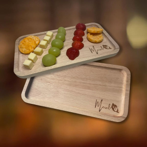 Houten snackplankje met liefde gemaakt