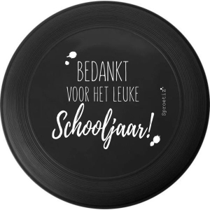 Frisbee bedankt voor het leuke schooljaar