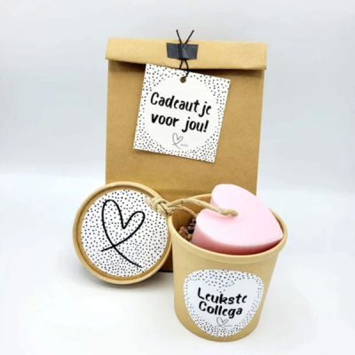 Zeep in een potje collega