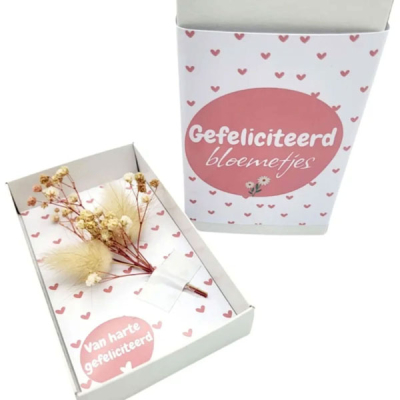 Bloemetje in een doosje gefeliciteerd